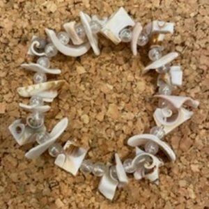 Bracelet. Real Shells and Beads.
